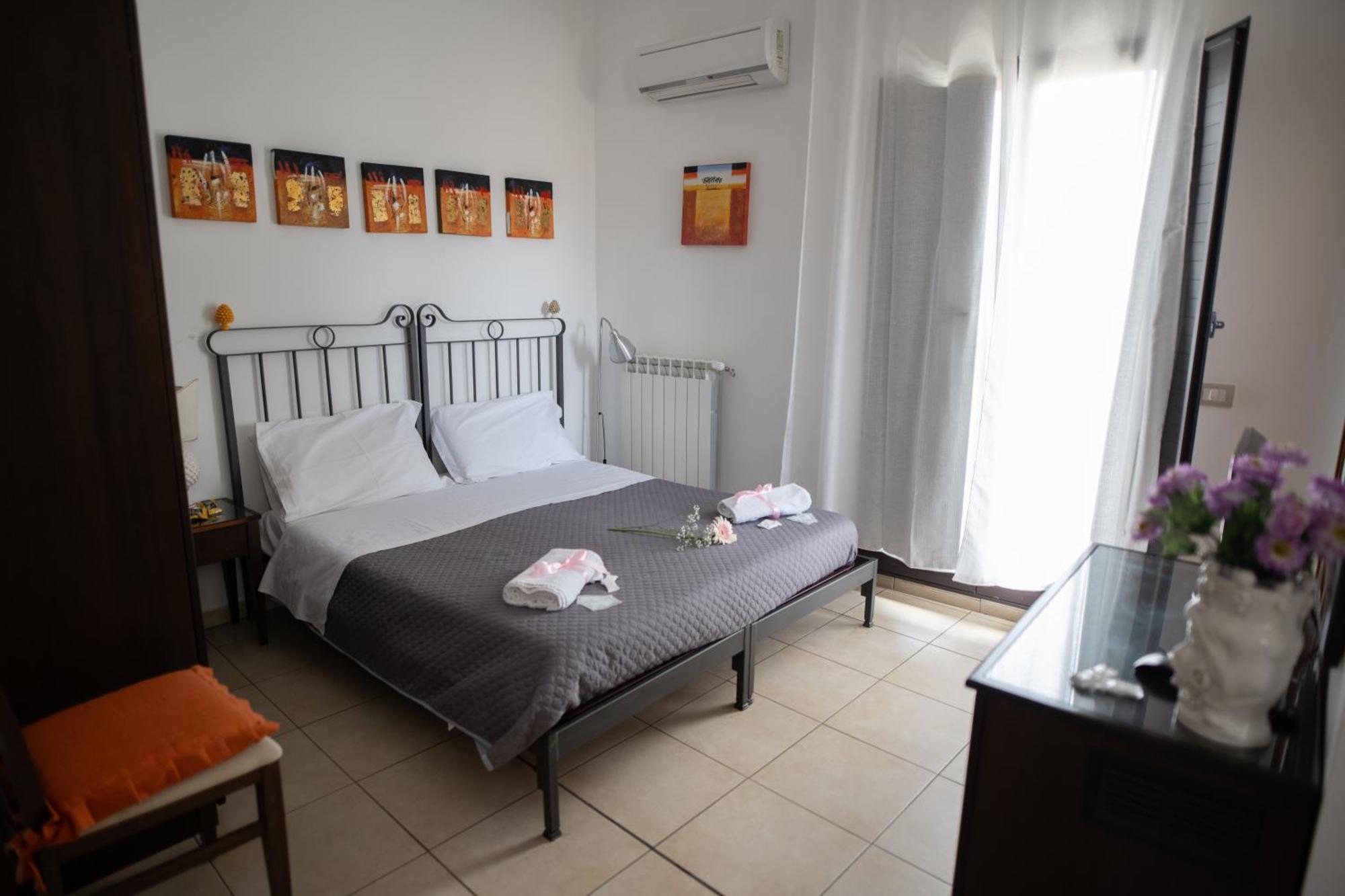 B&B Regina Carolina Caltagirone Eksteriør billede